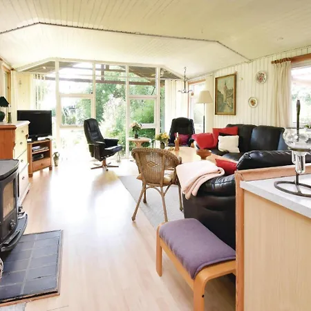 Five Bedroom Holiday In