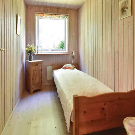 Five Bedroom Holiday In Semesterbostad Millinge