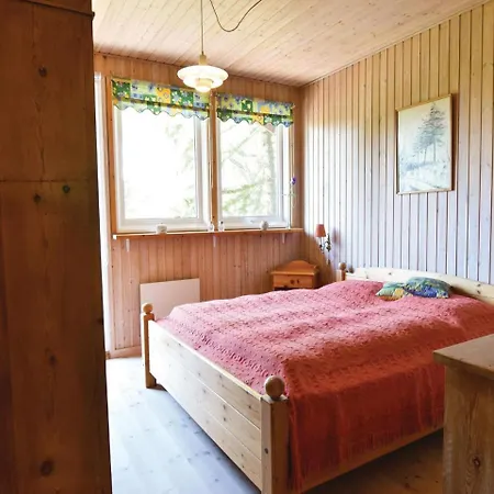 Five Bedroom Holiday In Semesterbostad Millinge